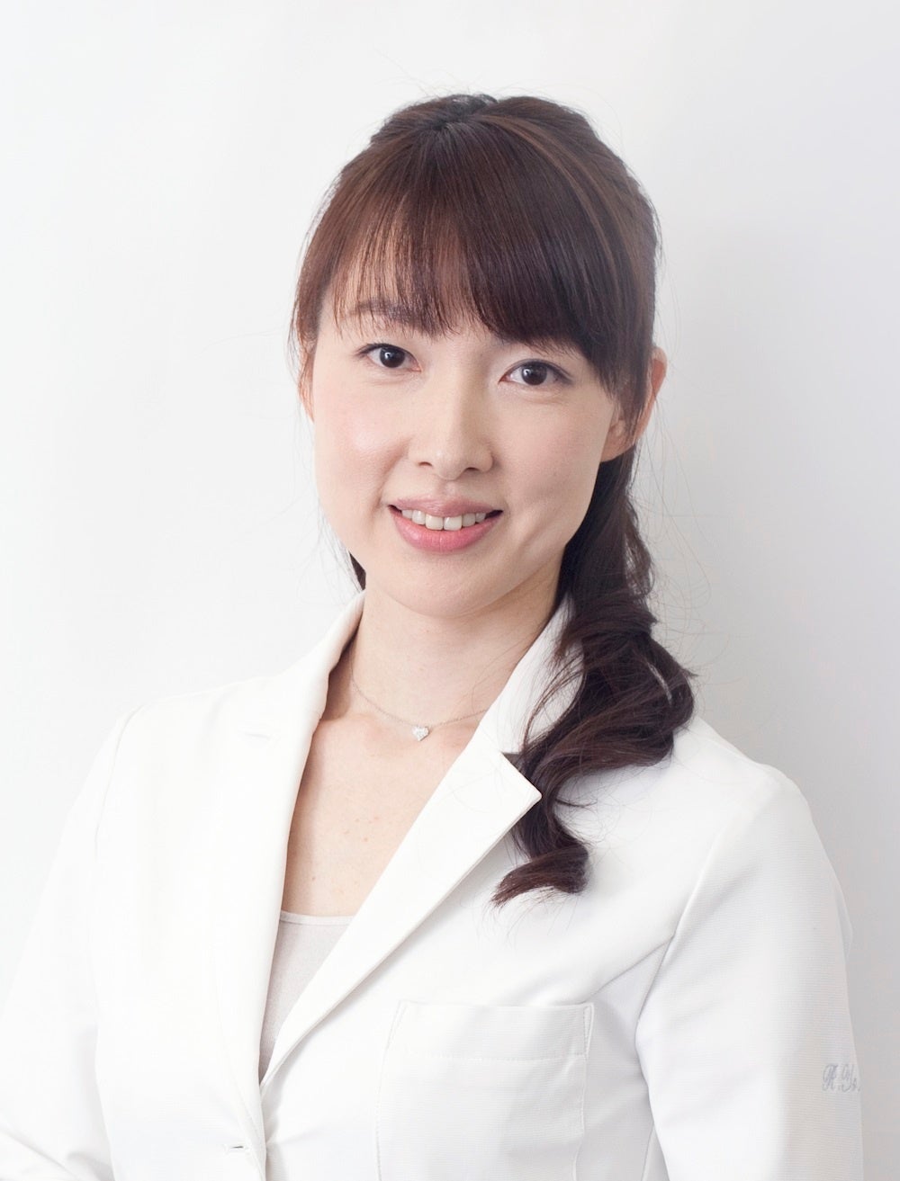 3月8日「国際女性デー」に機能性表示食品「エストール　メイクミーフォワード」販売開始のサブ画像5_吉形玲美医師